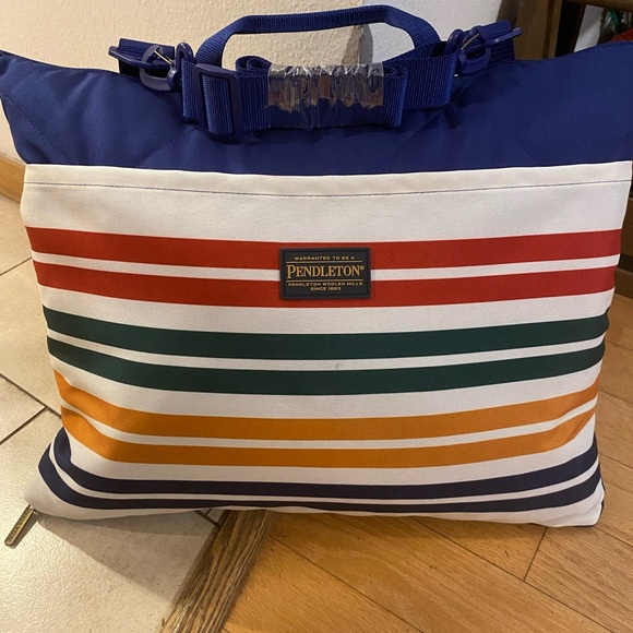 Pendleton Bedding Pendleton Outdoor Packable Picnic Blanket